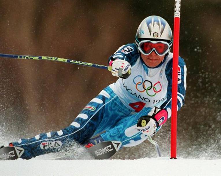 Deborah Compagnoni oro olimpico a Nagano: si conferma nello slalom gigante ai Giochi Invernali in Giapponedopo l&#39;oro di Lillehammer 1994. Afp